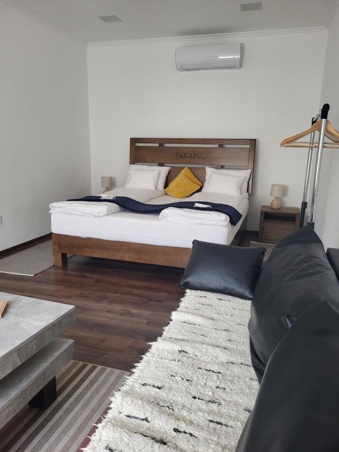Fakapu Pince Es Panzio Bed & Breakfast Tokaj Bagian luar foto